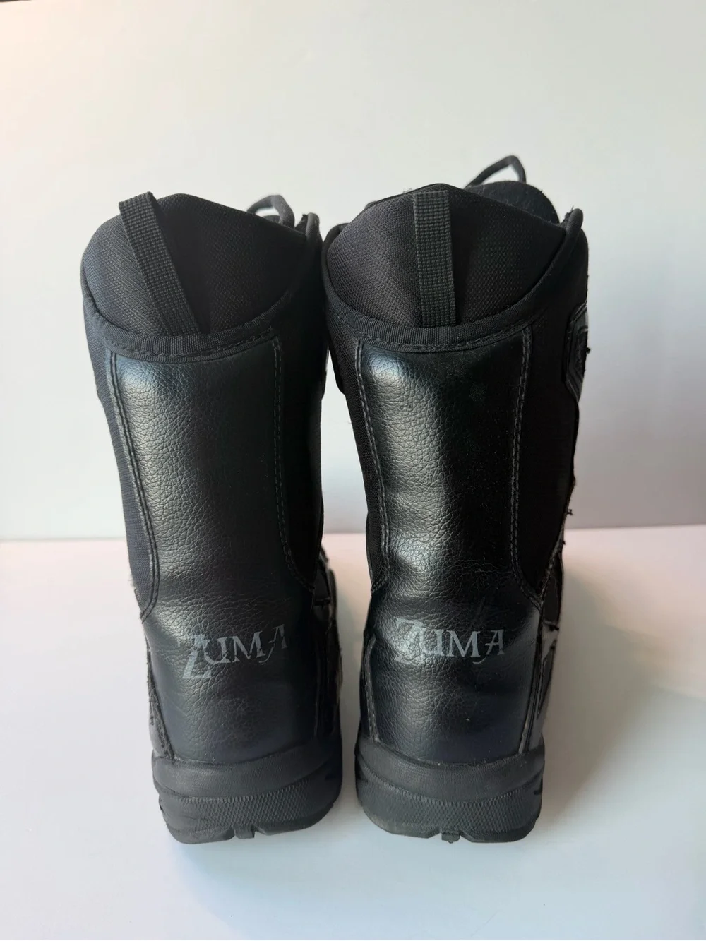 SnowJam Zuma SD Snowboard Boot Sze 9 Men's Black Soft Flex Traditional Lace